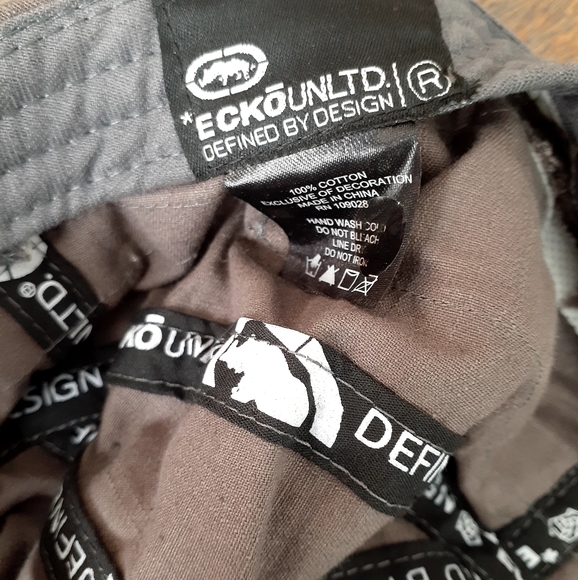 🦏 Ecko Unlimited Cap, Side Zip Pockets, Preowned - Picture 5 of 5